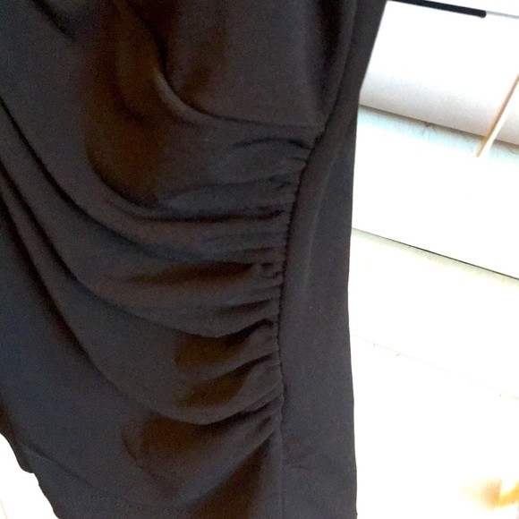 NWT.  Apt 9 stretch black shirred top - Picture 5 of 6